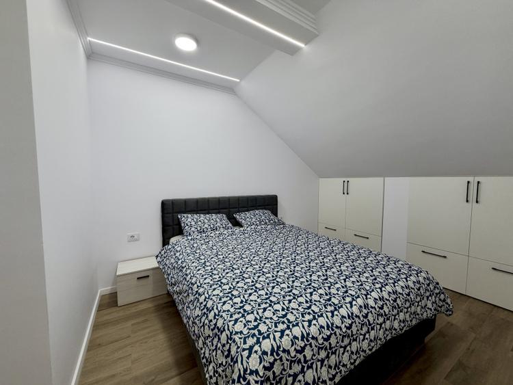 Apartament de închiriat | 2 camere | Zona - Centrală | Curte comuna | Parcare