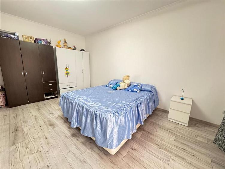 Casa moderna cu 4 camere si terasa in cartierul Tineretului