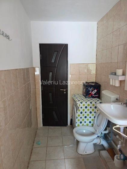 Persoană fizică închiriez apartament cu o cameră