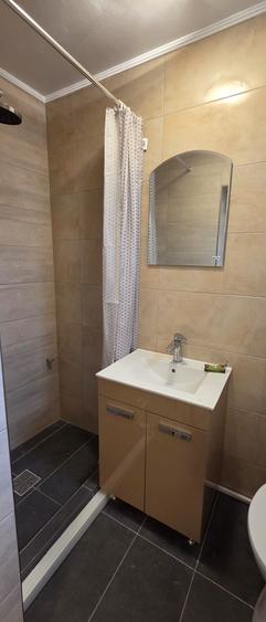 Apartament 3 camere, 15 Noiembrie, parter la casa, renovat, 80 mp, parcare!