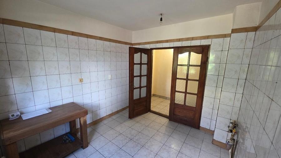 Apartament 2 Camere, Micro XI, Parter, 50 Mp, 2 Intrari, Pretabil  Cabinet/Birou