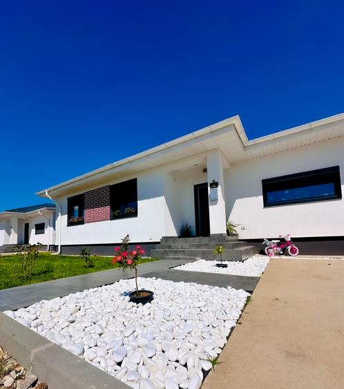 CASA INDIVIDUALA PE PARTER, CURTE 510 MP, PARCARE, SOS PIPERA-TUNARI