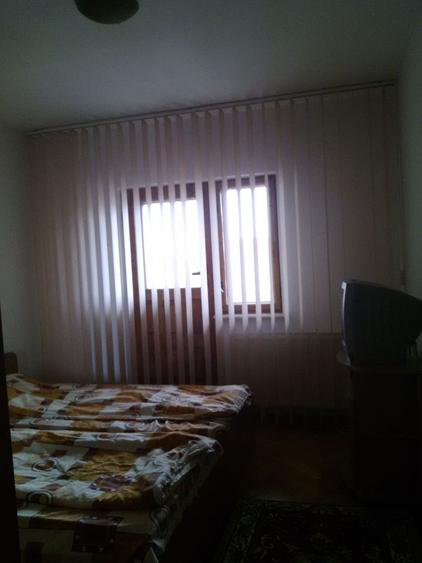Casa 6 camere - cazare 12 persoane, Nord