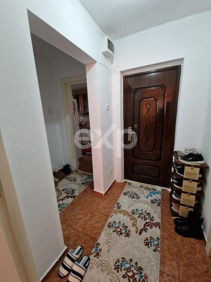 Apartament 2 camere decomandat , Micro 6