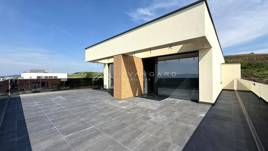 Duplex modern, tehnologie smart, zona Voroneț, terasa panoramica cu view superb