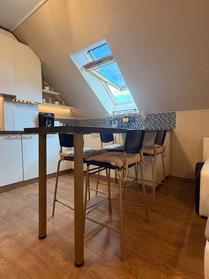 Apartament 3 camere cu scara interioara, mobilat si utilat, parcare