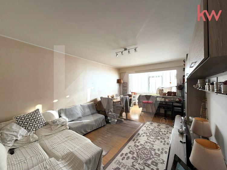 Apartament 3 camere decomandat – Craiovița Nouă