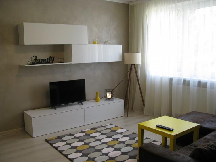 Inchiriez apt 2 cam 50 mp Verii/Toamnei AFI MALL
