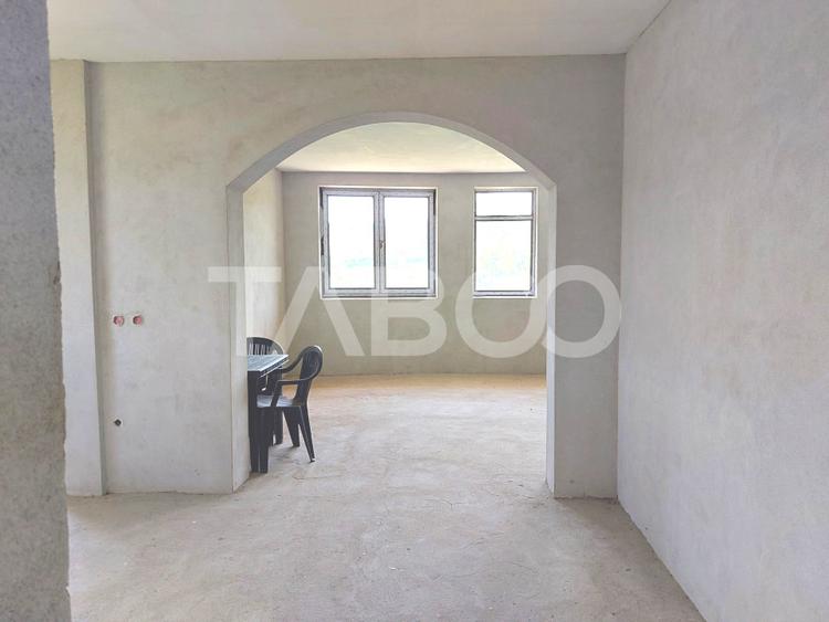 Casa de vanzare cu teren 2000 mp 5 camere Sura Mare Hamba Sibiu