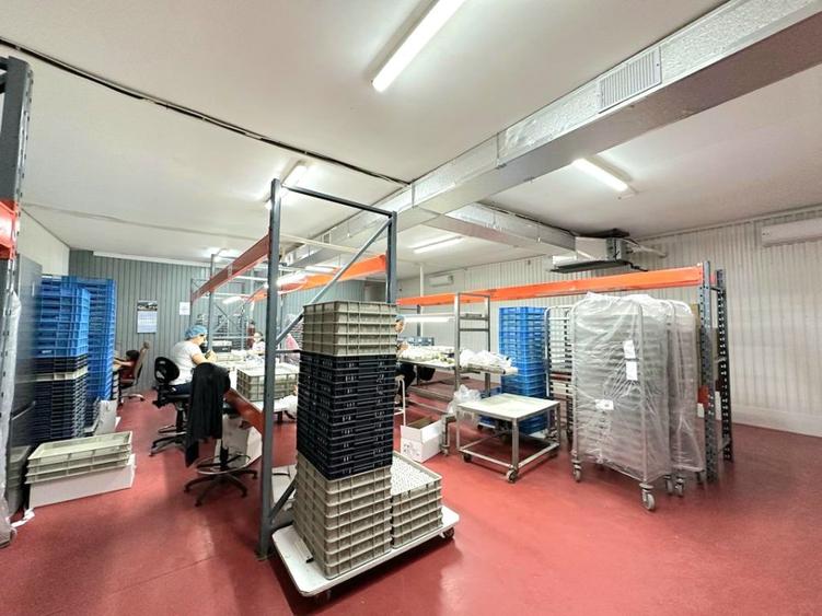 Hala de vanzare in zona industriala din 23 August Constanta