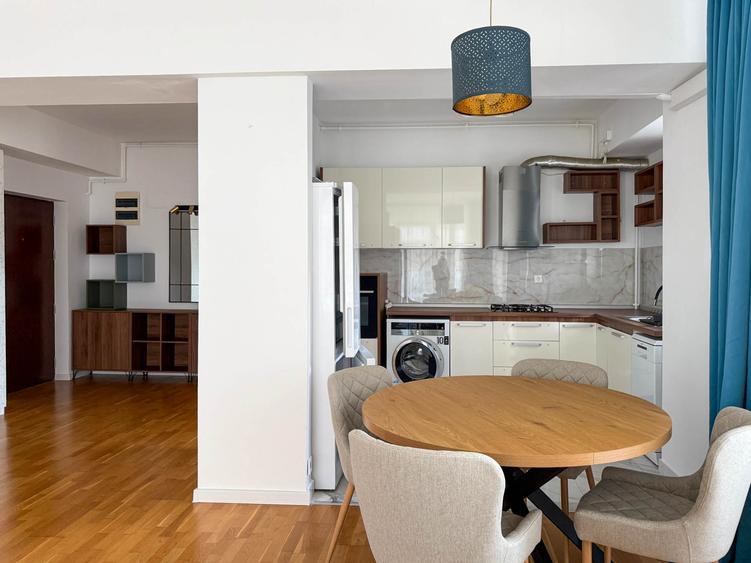 Pipera : Apartament cu 3 camere cu o suprafata de 133,53 mpc !!!