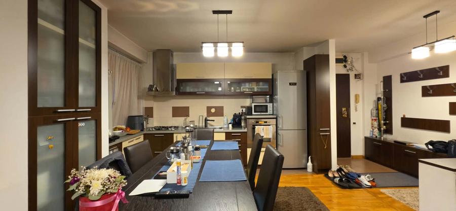 Apartament cu 3 camere de vânzare – Nufărul-AP1554