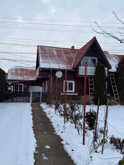 Casa spatioasa , teren 3300 mp, Dornesti