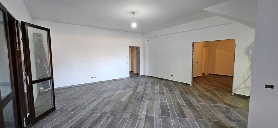 Vila Exclusivista P+2E+M zona Faleza Nord Plaja Reyna