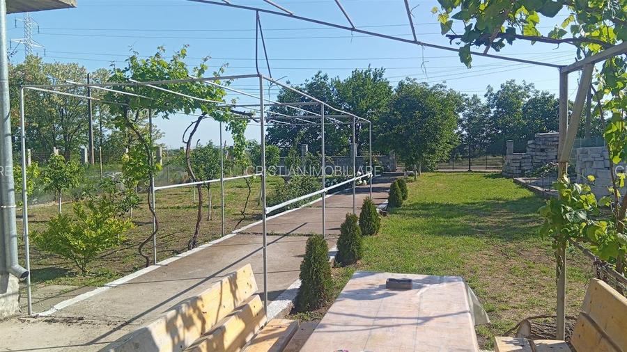 VILA P+1 NOUA 236mp utili Teren= 1000 mp, la 13 km de Braila - 4