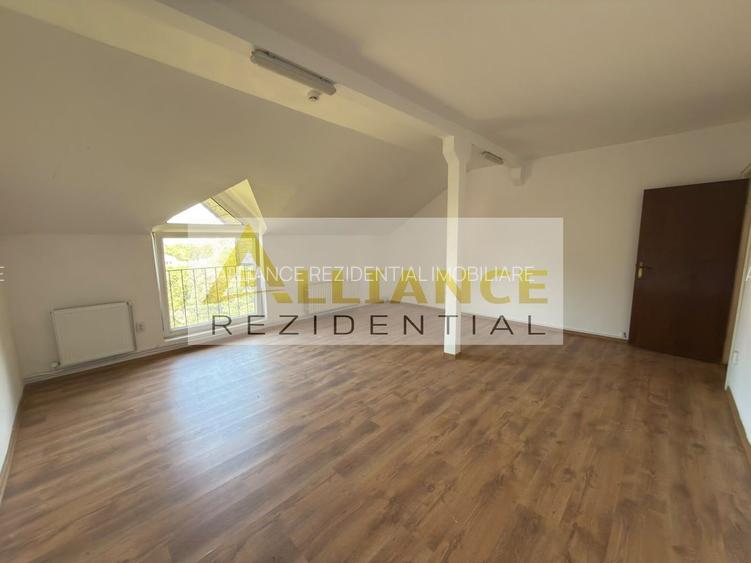 CASA INDIVIDUALA CU POTENTIAL COMERCIAL – CATELU, STRADA INDEPENDENTEI - 26