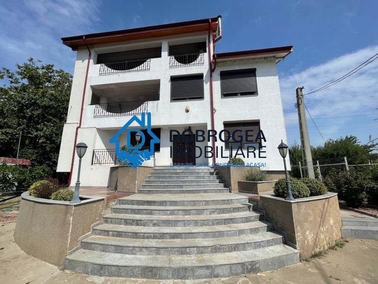ZONA 9 MAI- CASA VILA D+P+E1+E2+M
