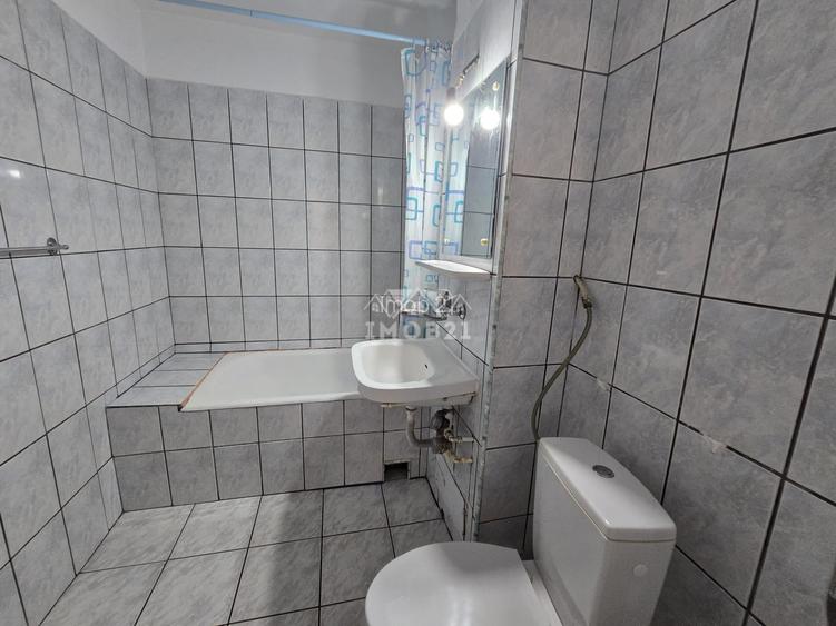 Apartament Ideal cu Două Camere, Preț Mic, Acte la Zi - Strada Domnișori - 18