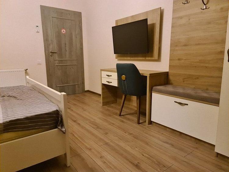 Vila P+1E, 7 camere, curte amenajata - zona Mall, George Cosbuc, 2750 E