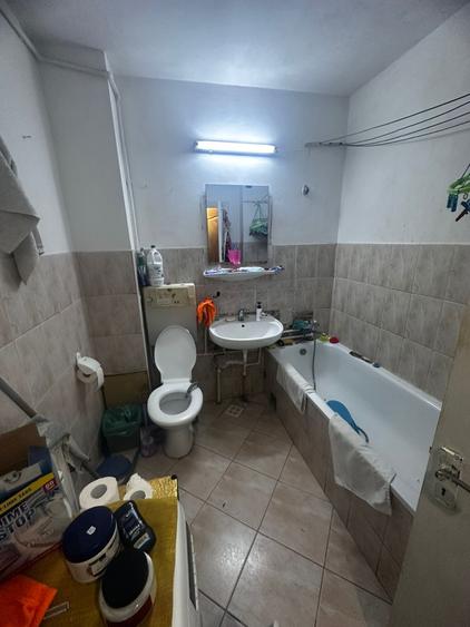Apartament cu o camera decomandat, zona Alexandru cel Bun