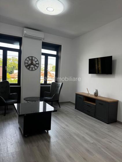 Tineretului | 3 camere decomandat | Renovat integral 2026 | 2 băi - 28