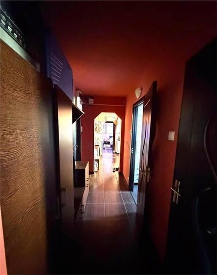SOARELUI - RENOVAT - 4 CAM - 2 BAI - ETAJ 3 - CENTRALA PROPRIE - BOXA