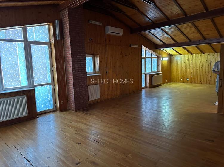 Vila 10 Camere 600mp Teren 1775 mp de Vanzare *Iancu Nicolae*