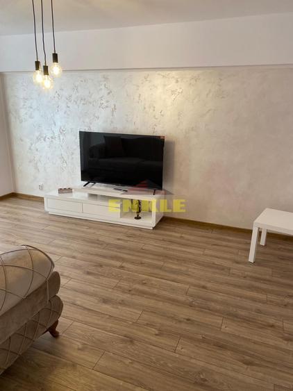 De vanzare apartament cu 2 camere decomandat, Ultracentral.