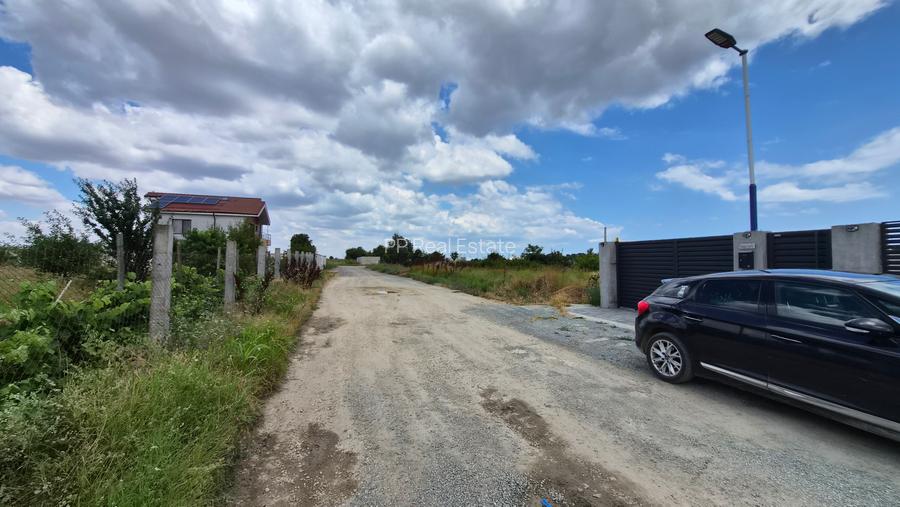 Strada Craitei - teren 501 mp (deschidere 18.2 ml ) - 7