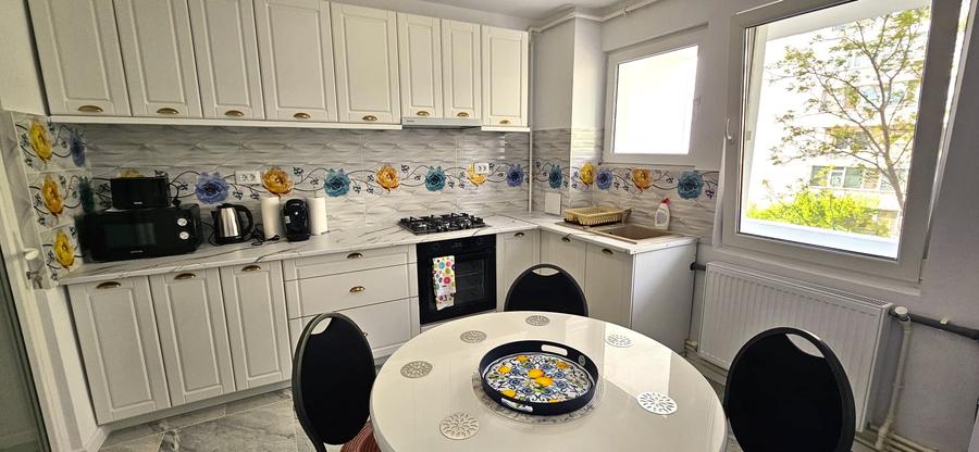 PRIMA INCHIRIERE apartament 3 camere su.80mp. mobilat LUX utilat PREMIUM