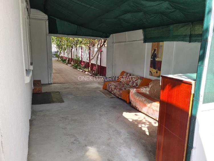 Casă individuală de vânzare –5 camere Zona Chibrit –1 Mai Sector 1 - 12