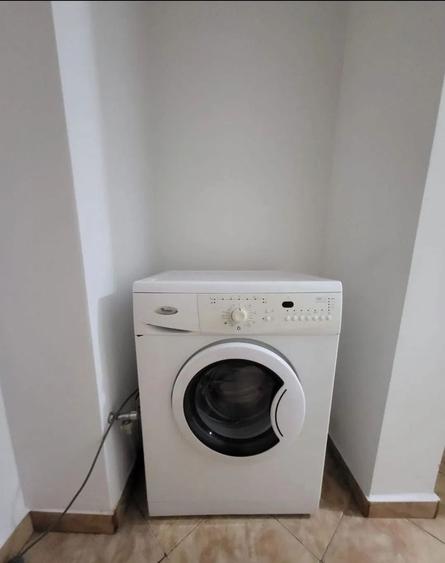 Apartament 3 camere de vanzare Gorjului