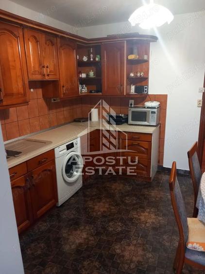 Apartament 3 camere de vanzare, boxa, zona Girocului, Timisoara