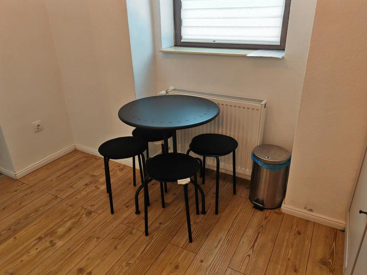 Apartament 4 camere renovat, 3 unitati regim hotelier zona Centrul Istoric