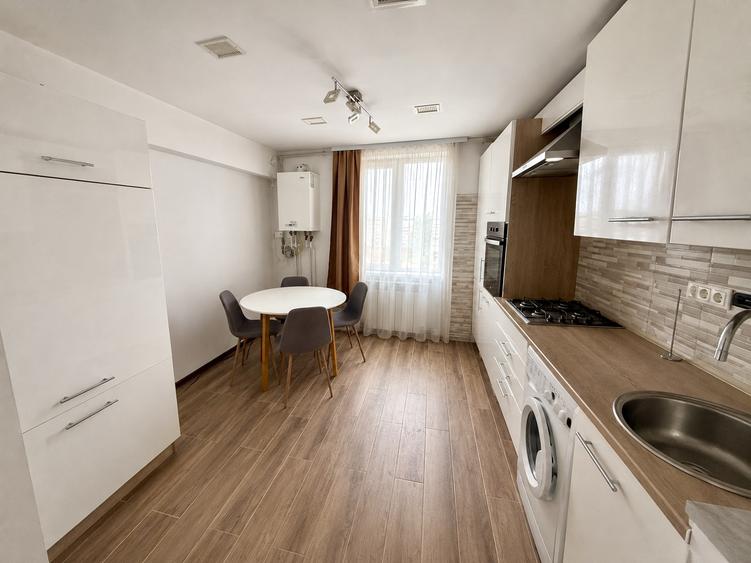 Apartament 3 camere, 60 mp utili, mobilat - central