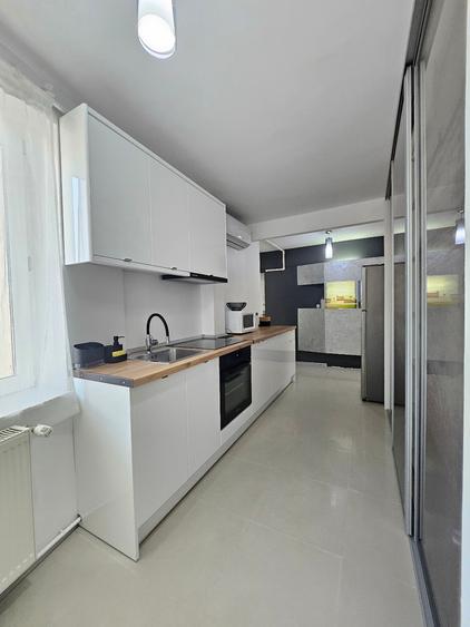 Oferta inchiriere studio de lux zona centrala, parcare, 350 EURO