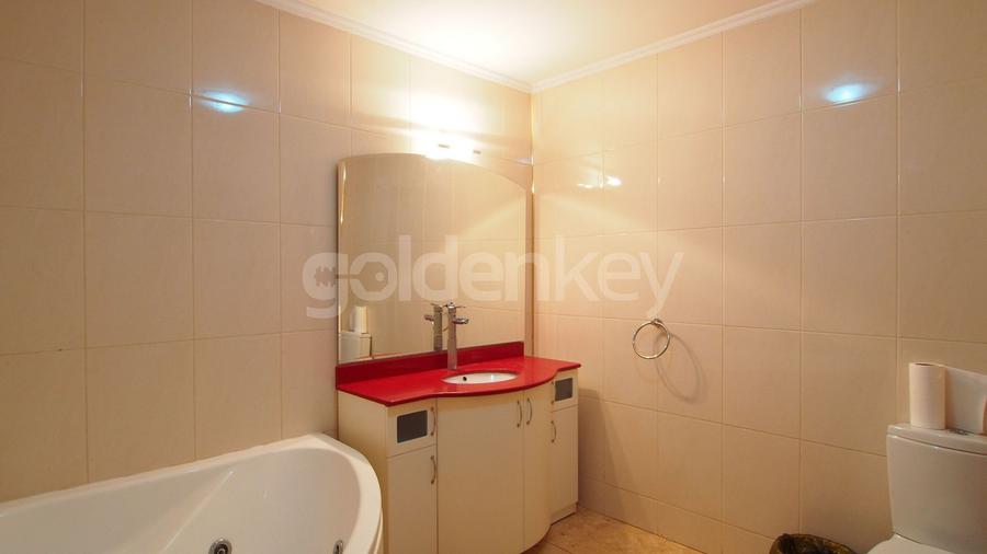 Apartament mobilat cu 4 camere langa parc