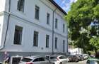 Vila 1200 mp Cismigiu Renovata cu parcare diverse activitati - 1