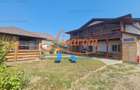 Proprietate in Cristian cu trei constructii+o fundatie,450000euro - 2