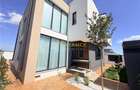 Vila deosebita || cartierul nou || 4 camere || - 2