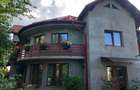Casă de vanzare  4 camere, -