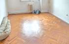 Apartament 3 camere decomandat, 2 bai, balcon inchis, centrala, etaj 1 - 7