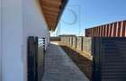 Duplex pe parter - 4 camere - spatiu mare - terasa - aproape de drumul cu 4 benz - 2