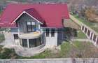 Casa noua din 2023 comuna Girov - localitatea Gura Vaii - 5