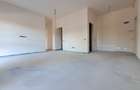 Apartament 3 camere, 2 bai, dressing, 70 mp Floresti