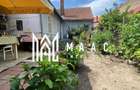 Casa cu gradina proprie 100 mp | Zona Centrala