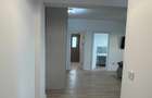 Apartament cu 2 camere de vânzare, zona Km 5 - 2