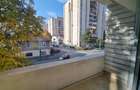 Vila - Bloc modern de 11 camere zona Centrul Civic , Onix