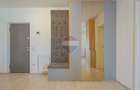 Apartament 2 camere de vânzare | Parcare și boxă | Zona Tractorul