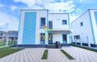 Vila individuala -4 camere + 215mp-curte libera Pipera - 2